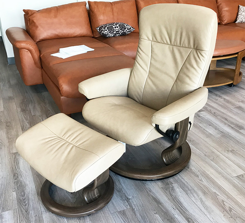 Stressless President Paloma Light Grey Leather Recliner Chair and Ottoman by Ekornes