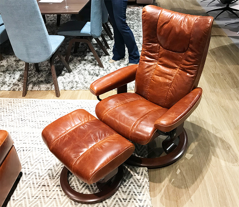 Stressless Pioneer 09722 Dark Brown Leather by Ekornes