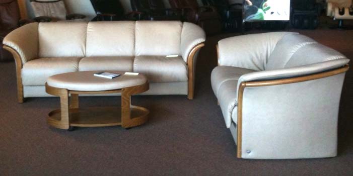 Ekornes Manhattan Leather Ergonomic Sofa Couch Loveseat And