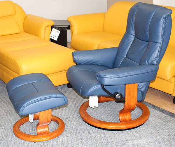 Stressless Kensington Large Mayfair Paloma Oxford Blue Leather by Ekornes